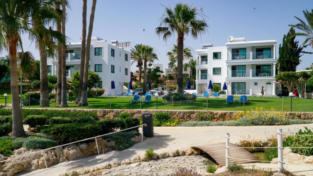 Rododafni Beach Apartments Klorakas Exterior photo